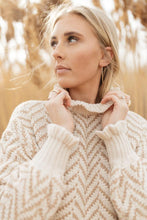 Load image into Gallery viewer, Vero Moda Chevron Cropped Sweater