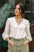 Load image into Gallery viewer, FALSE