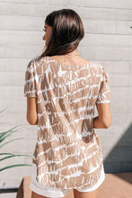 Load image into Gallery viewer, Mara Printed Blouse