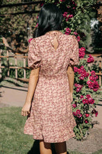 Load image into Gallery viewer, Vero Moda Patterned Puff Sleeve Dress
