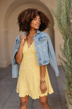 Load image into Gallery viewer, Kirra Cropped Denim Jacket
