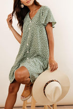 Load image into Gallery viewer, Sue Button Down Dress in Green

